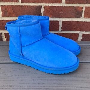 UGG Classic Mini Shearling Lined Boots